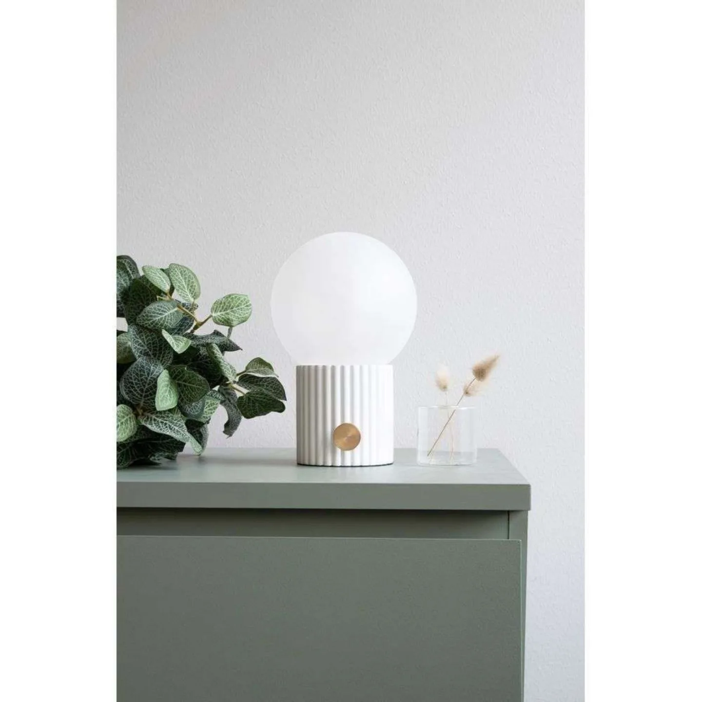 Hubble 15 Bordlampe Hvit - Globen Lighting - Stue - Glass