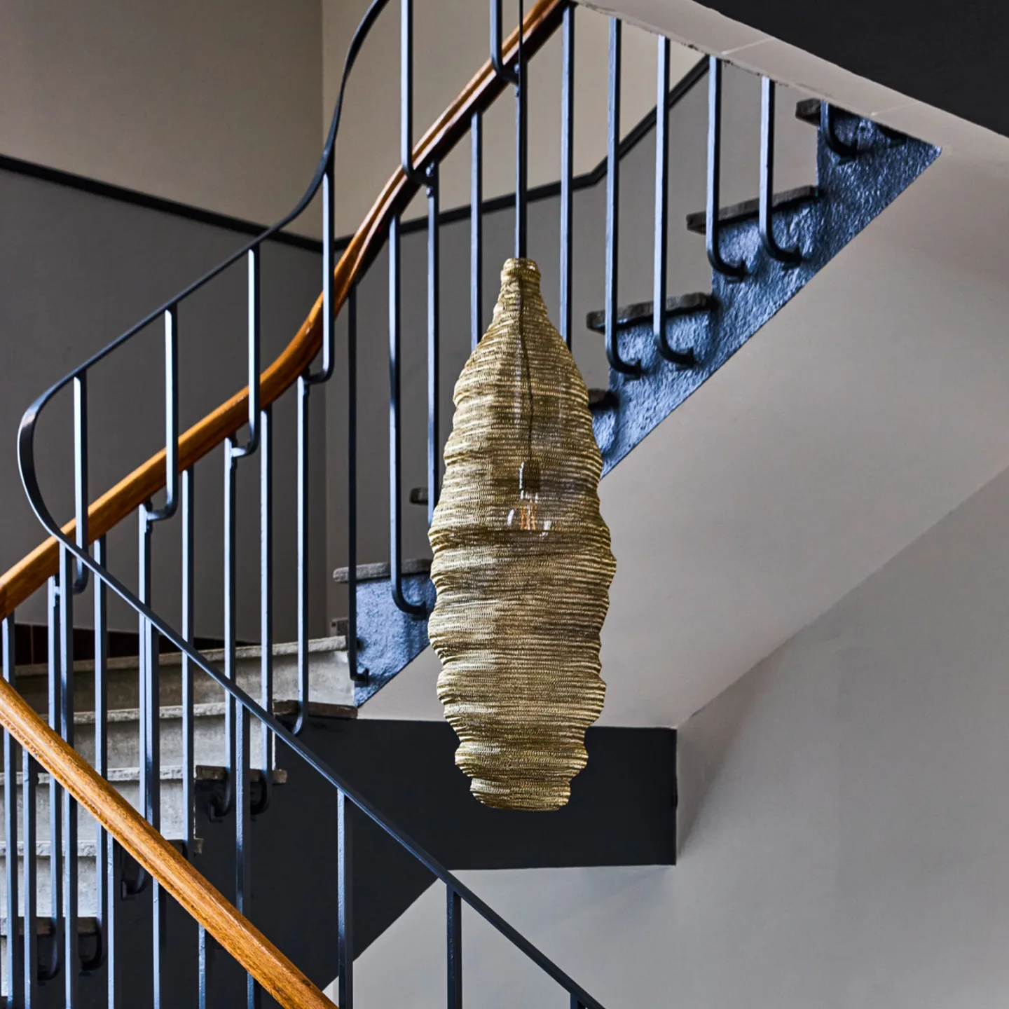 Mesh Pendelleuchte gold Eisen Ø 30 cm - House Doctor - Wohnzimmer - Design - Metall - Einflammig