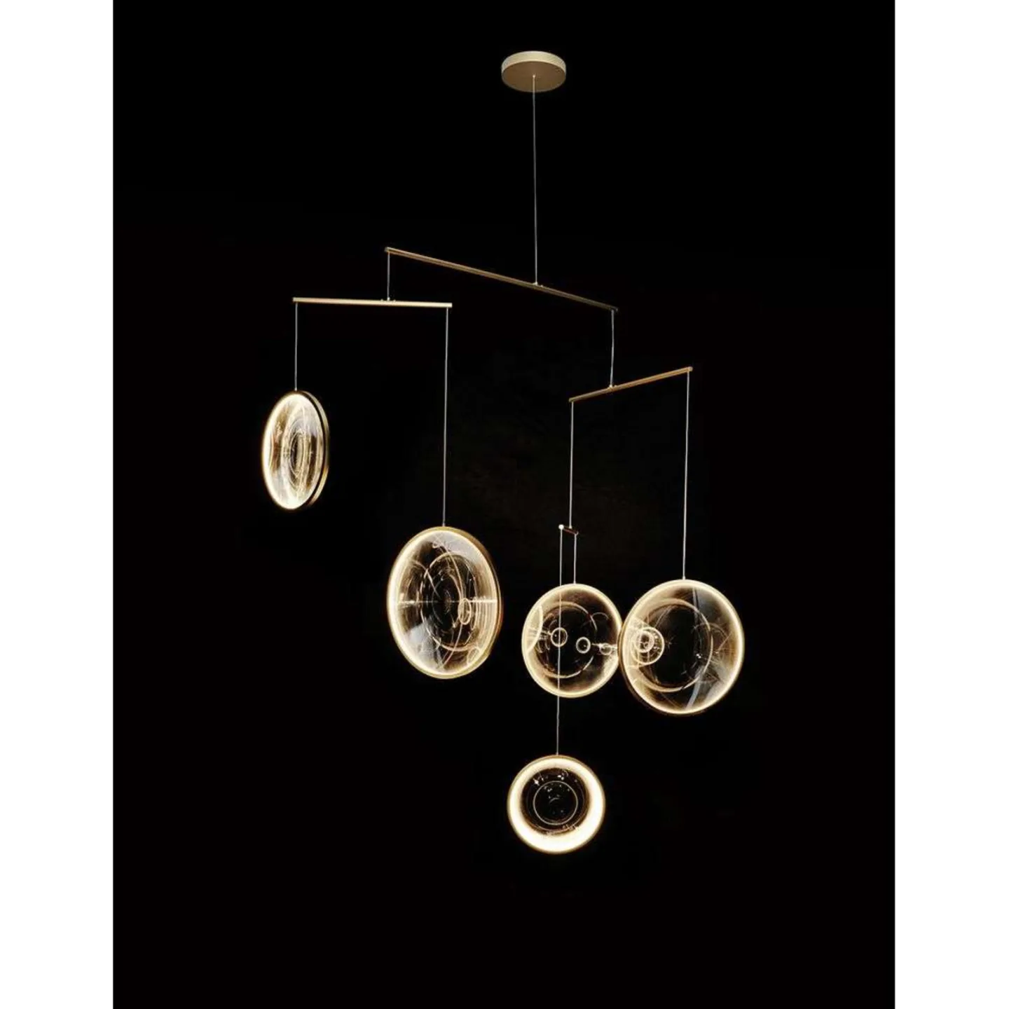 Focus 5 Pendelleuchte Gold - DCW - Wohnzimmer - Aluminium
