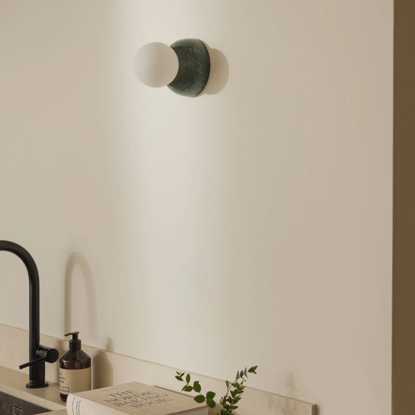 Torrano Wandleuchte 13 cm IP44 Grün - Globen Lighting - Wohnzimmer - Design - Glas - Einflammig