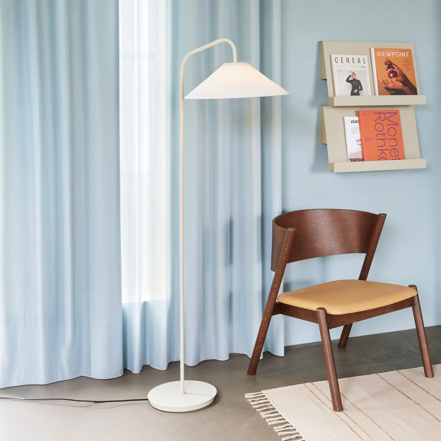 Solid Golvlampa Sand - Hübsch - Vardagsrum - Design - Metall - Med en ljuskälla