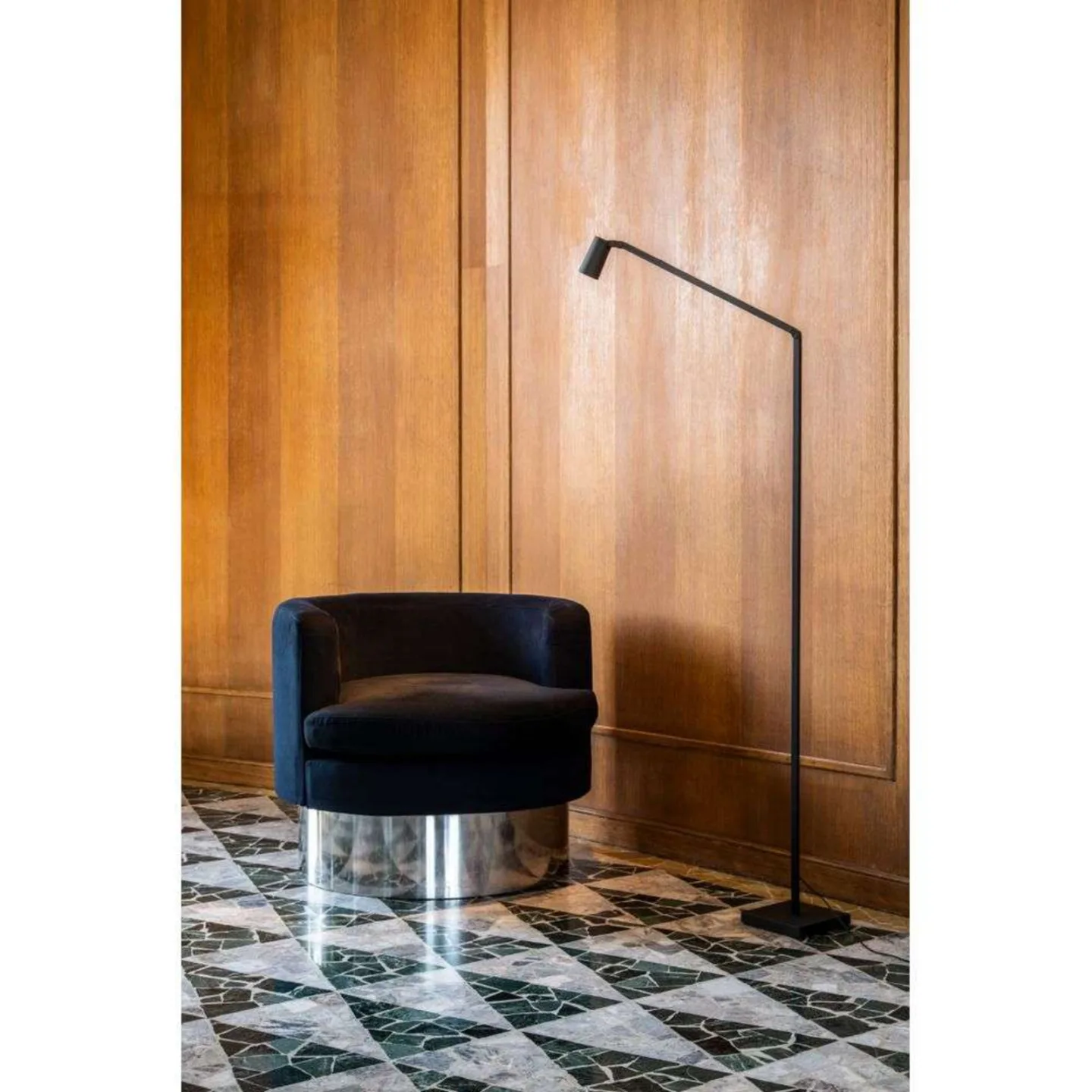 Untitled Reading Spot Stehlampe, schwarz - Nemo Lighting - Wohnzimmer - Aluminium