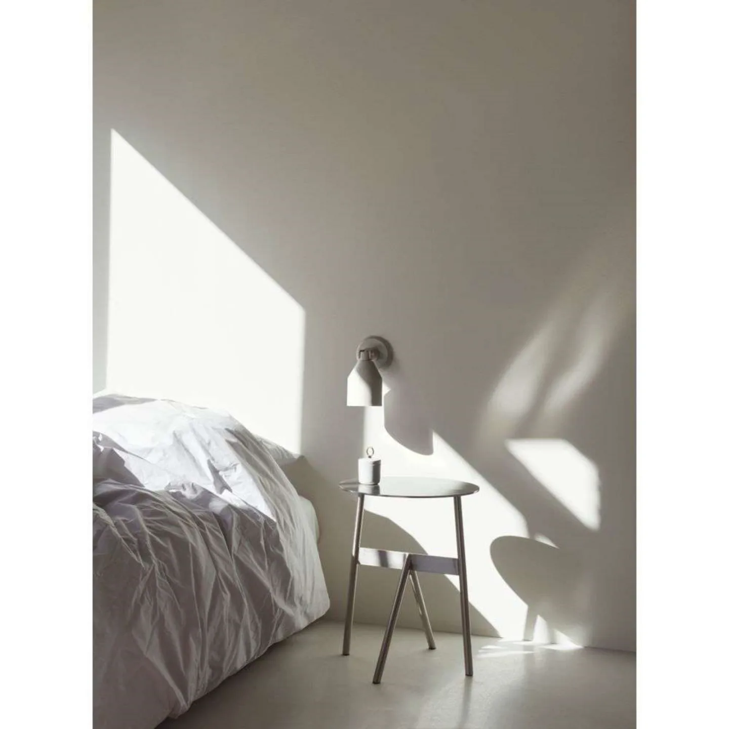 Klip Vegglampe Warm Grey - Normann Copenhagen - Stue - Metall