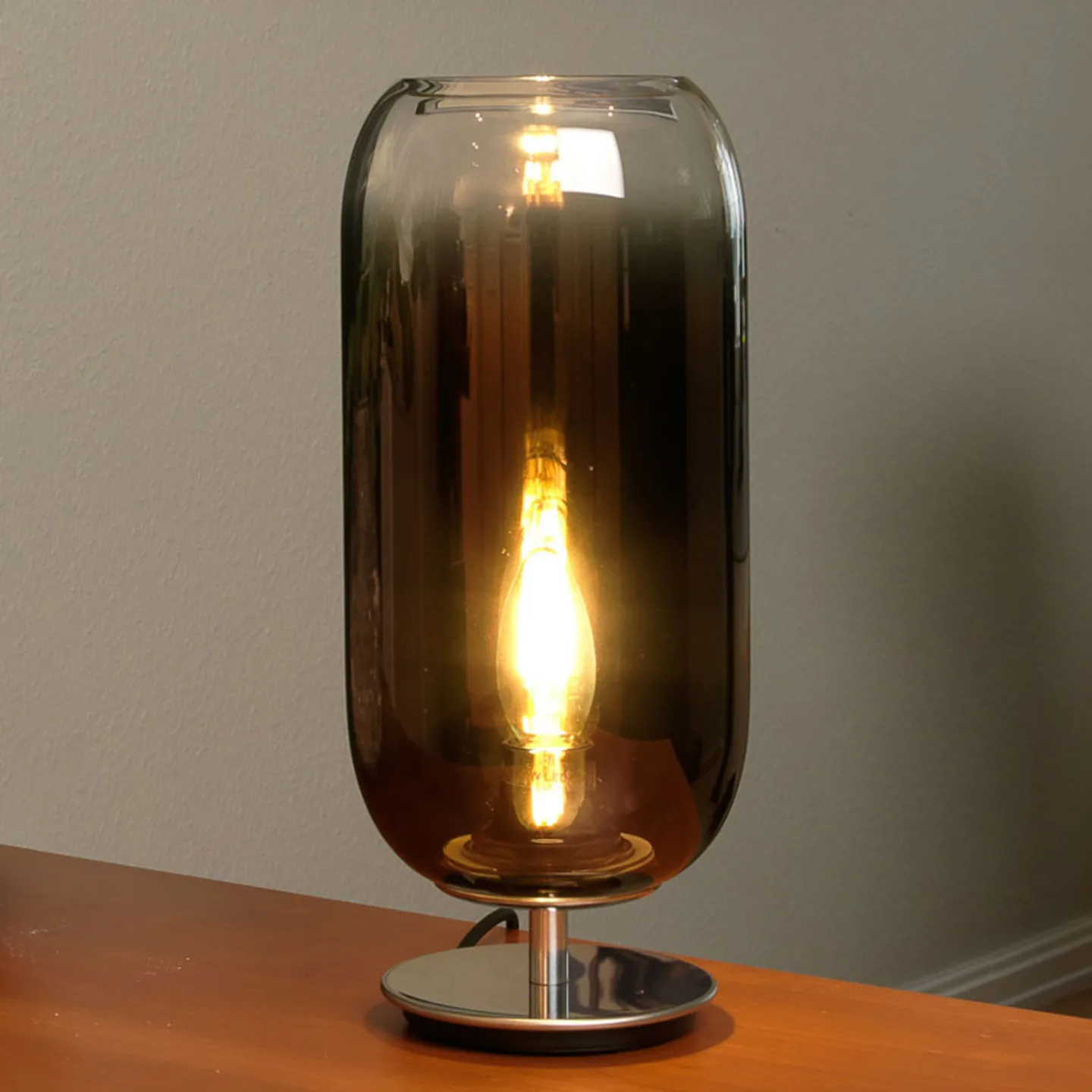 Gople Mini Tischleuchte Bronze - Artemide - Wohnzimmer - Design - Glas - Mit Schirm