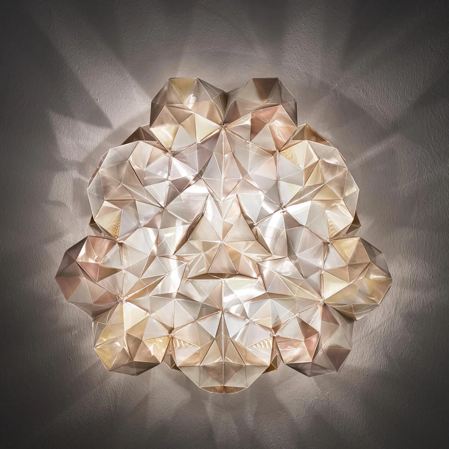 Drusa taklampe kremfarget - Slamp - Stue - Design - Plast - Rund