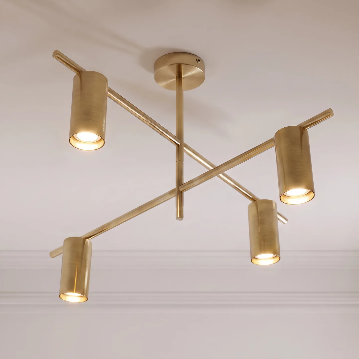 Marilou Deckenleuchte, 4-flammig, messing, Ø 70 cm - Lindby - Wohnzimmer - Modern - Metall - Mehrflammig