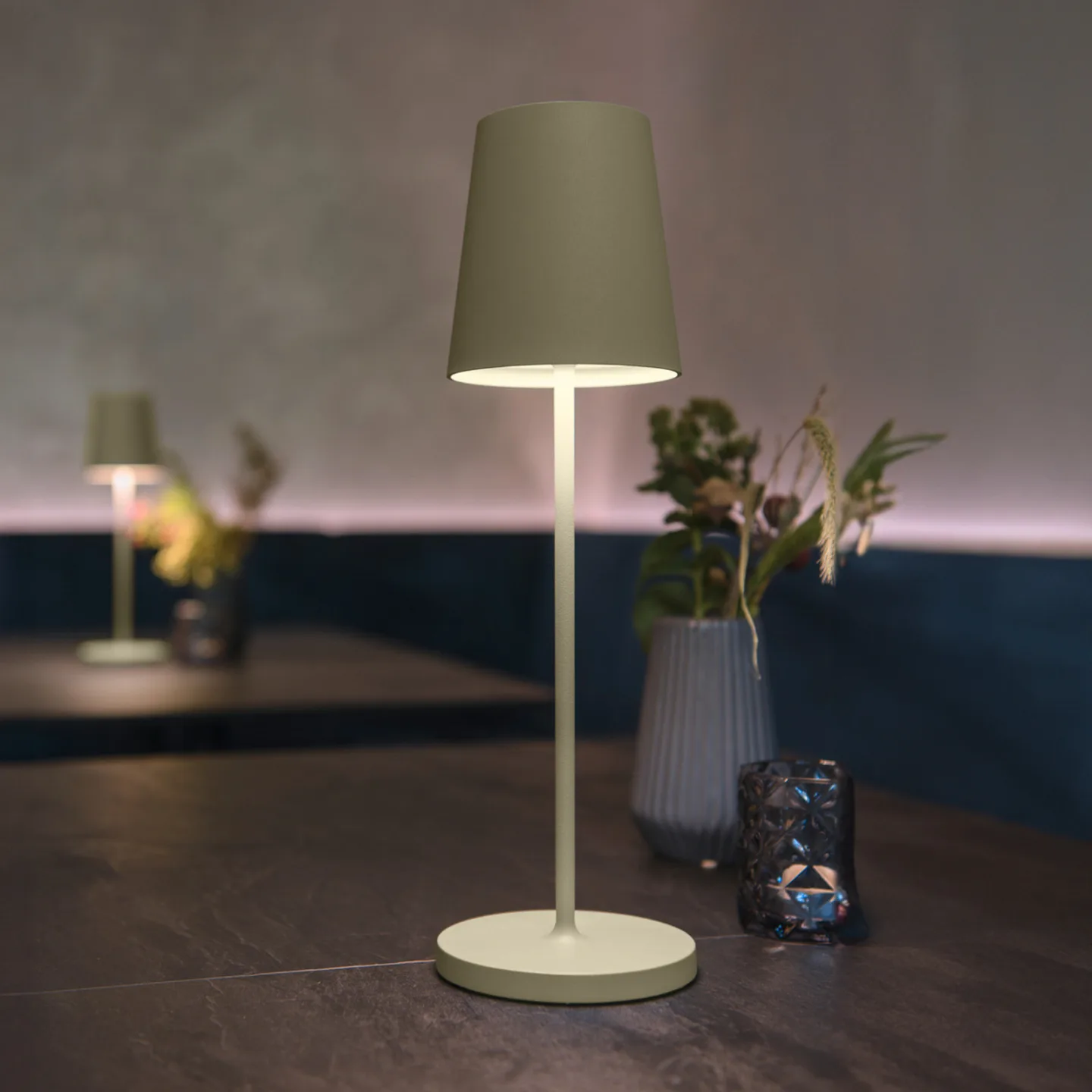 Vinolina Two Portable Tischleuchte 3-step IP65 Green - SLV - Terrasse - Modern - Aluminium - Einflammig
