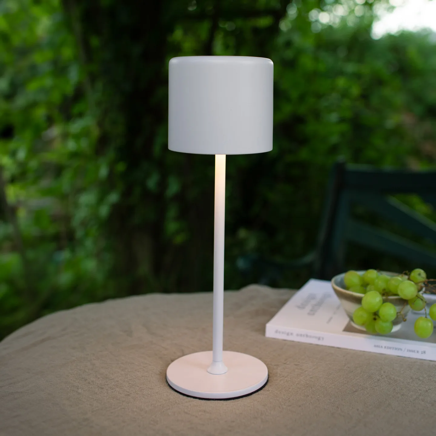Filo bärbar bordslampa IP44 matt vit – Markslöjd - Balkong - Modern - Metall - Med lampskärm