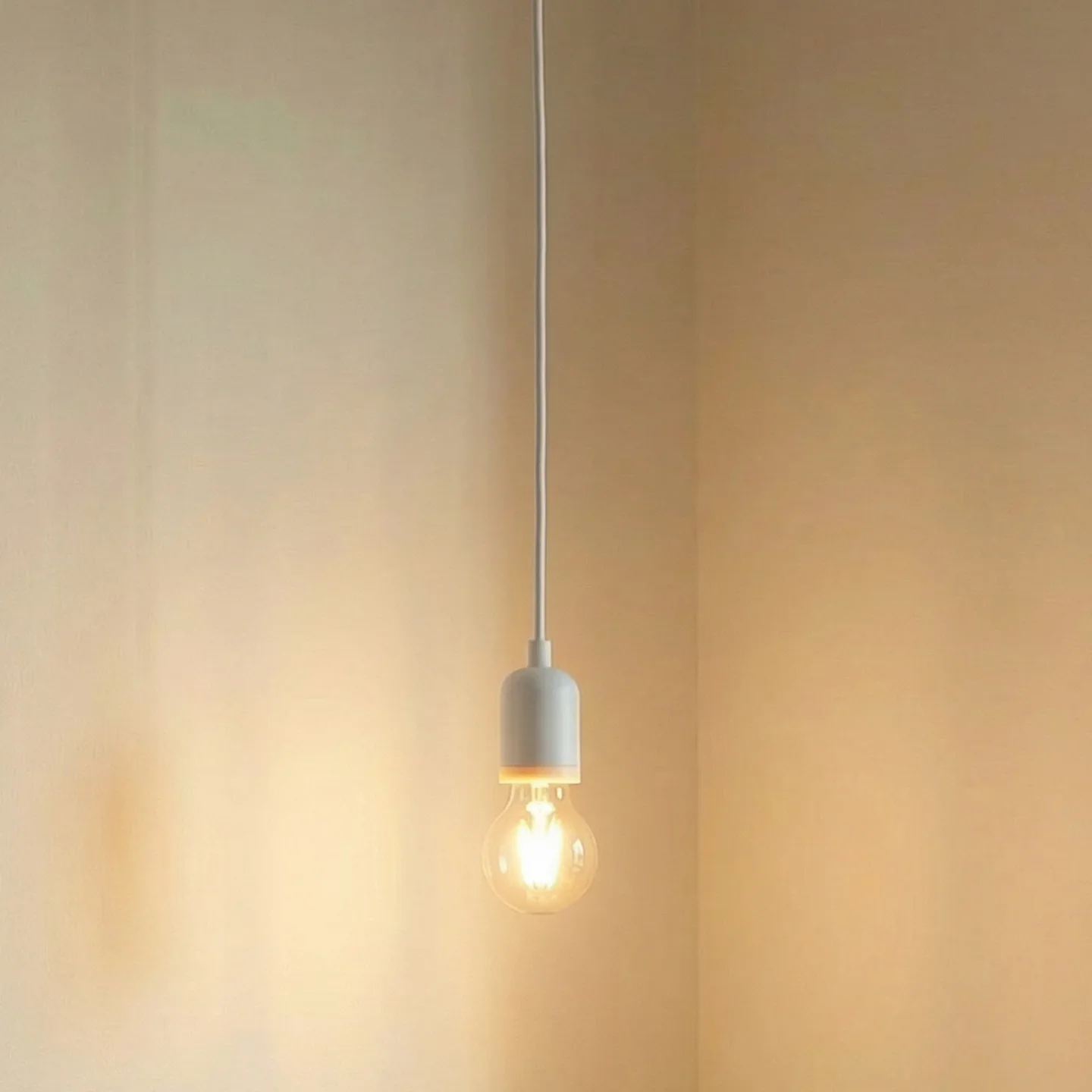 Hattie Pendelleuchte, Fassung E27, Ø 4,7 cm, weiß, Metall - Lindby - Esszimmer - Modern - Aluminium - Einflammig