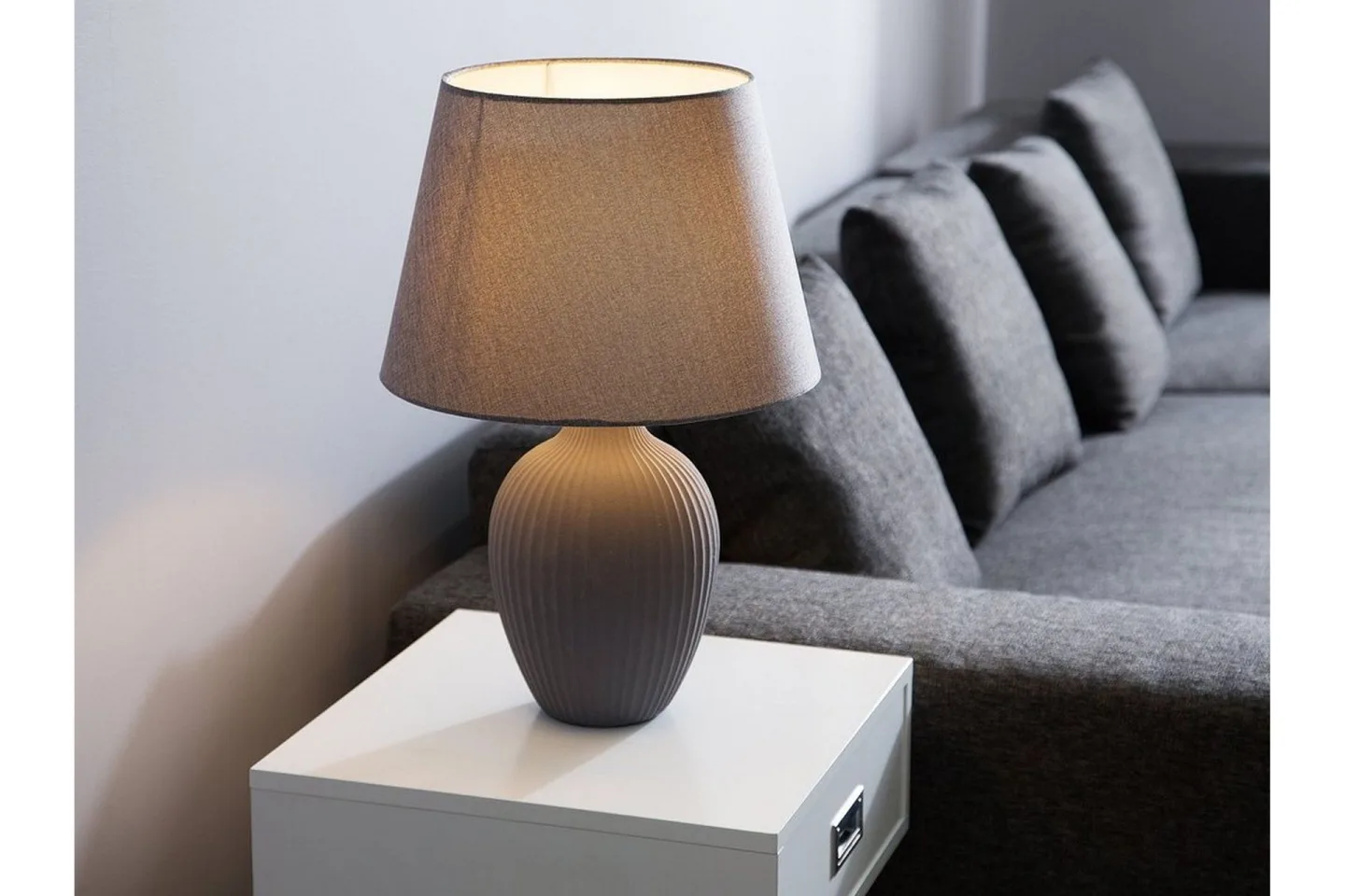 Fergus Bordslampa 33 cm - Grå