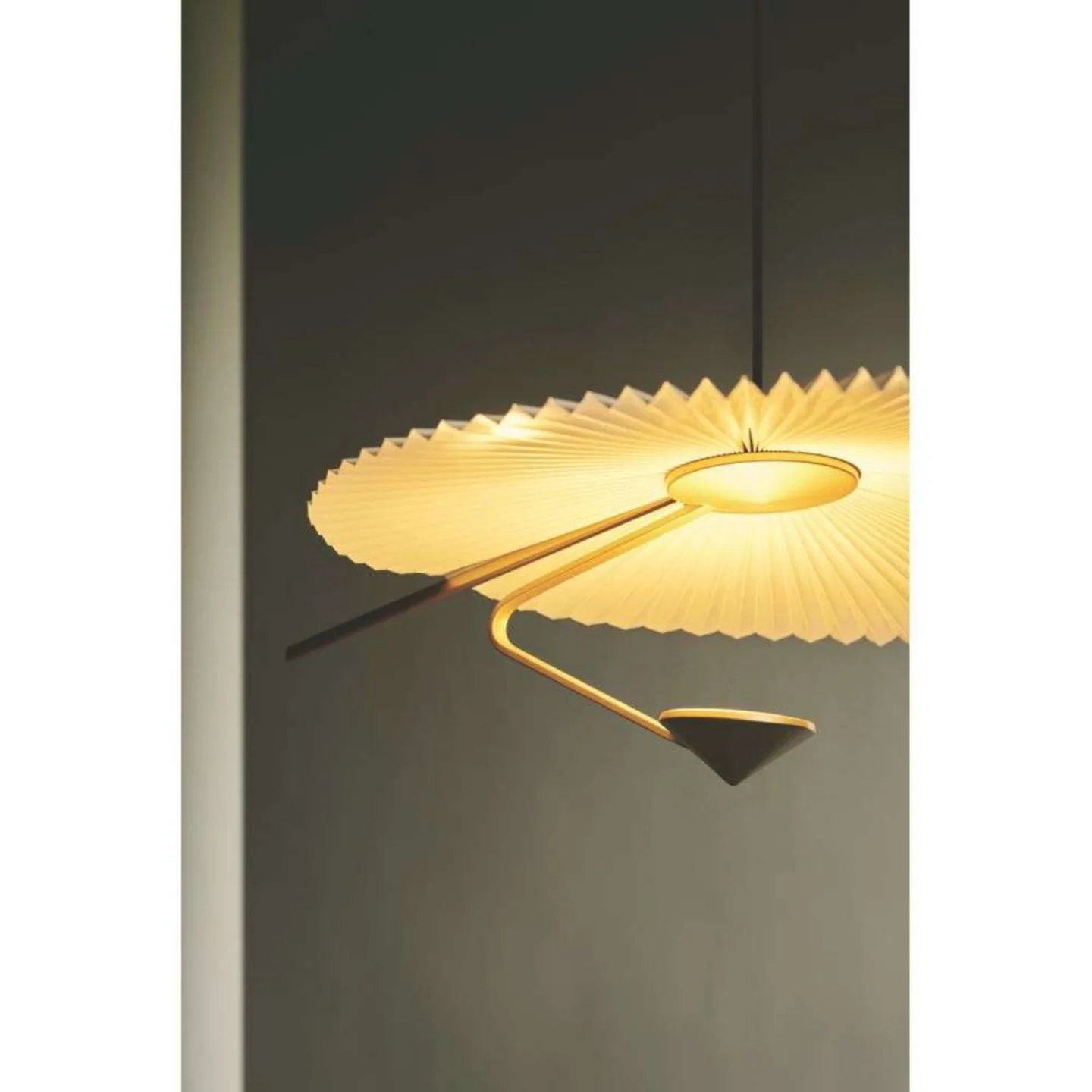 Liris Pendelleuchte Messing - GEJST - Wohnzimmer - Design - Metall - Einflammig
