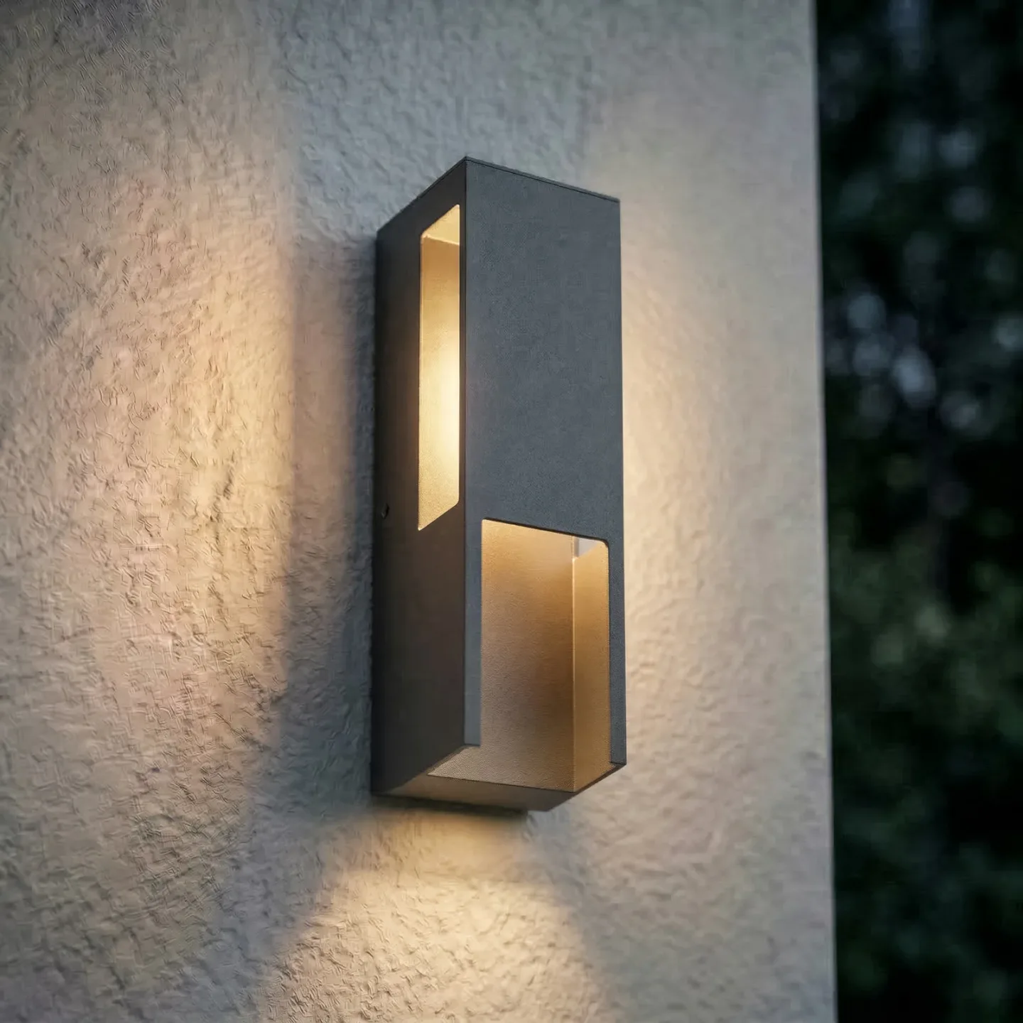 Enyra udendørs LED-væglampe, IP65, sort, 27 cm, aluminium – Lindby - Terrasse - Moderne - Kantet