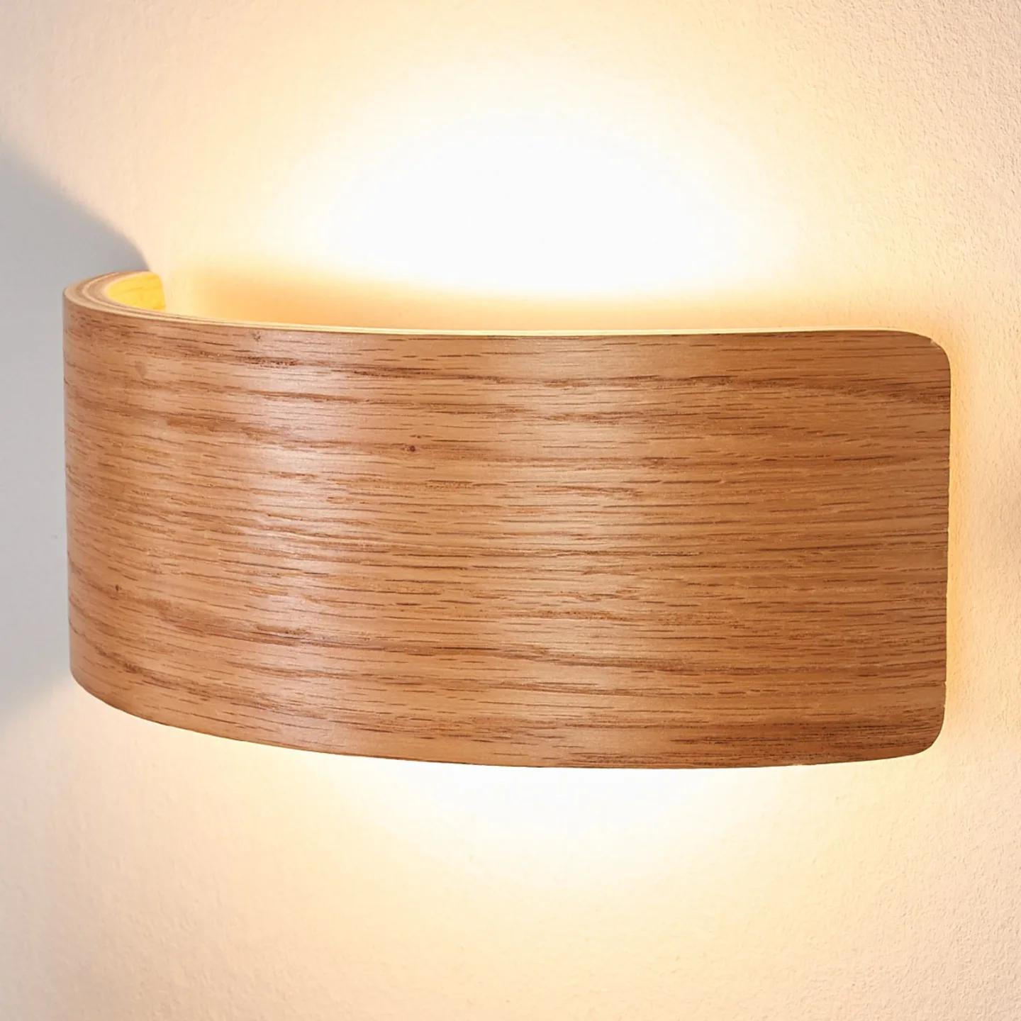 Rafailia 23 Vägglampa Dark Wood - Lindby - Vardagsrum - Modern - Trä - Vinklad