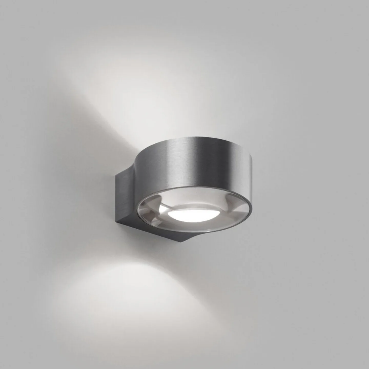 Orbit W1 Wandleuchte IP54 Titanium - LIGHT-POINT - Flurbereich - Aluminium