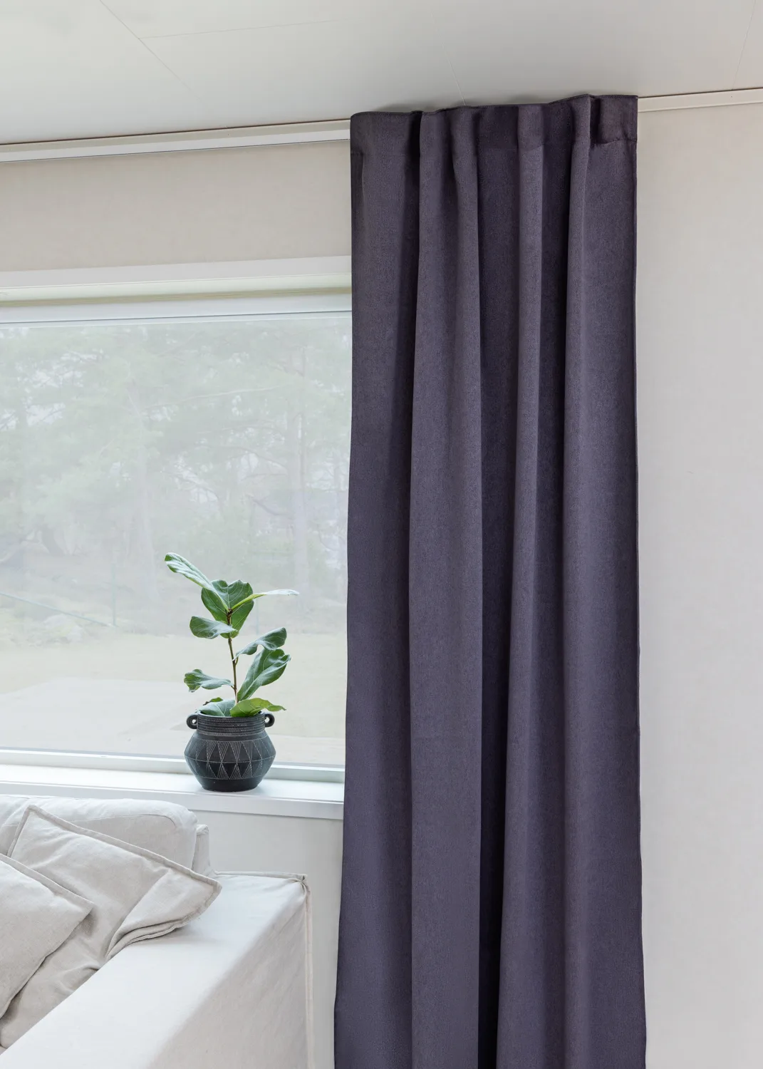 Gardiner - Mørkleggingsgardin Flora (mørk grå) (Størrelse: 130 x 250 cm)