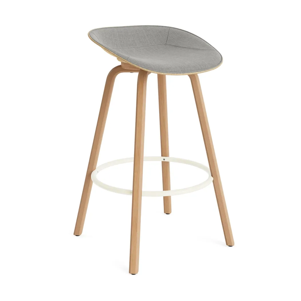 Normann Copenhagen Mat Barstool Barhocker mit Vorderpolsterung, 75 cm Remix 133-hemp-beech-cream steel