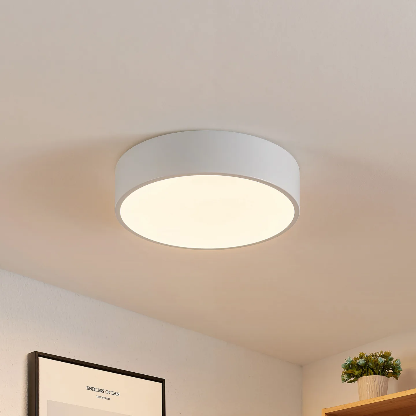 Lindby LED-Deckenleuchte Simera, Ø 30cm, weiß, dimmbar - Wohnzimmer - Modern - Kunststoff - Rund