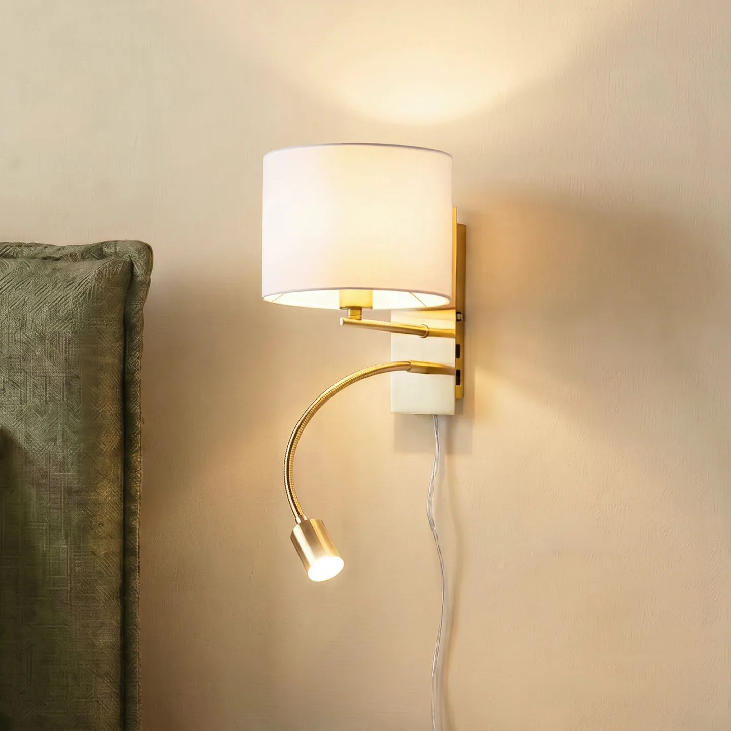 Florens Væglampe White/Brass - Lindby - Stue - Moderne - Stof / tekstil - Med flere lyskilder