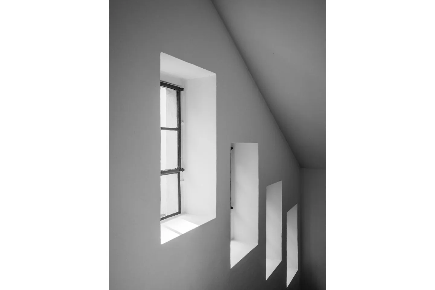 Poster Windows 30x40 cm - Svart/Vit