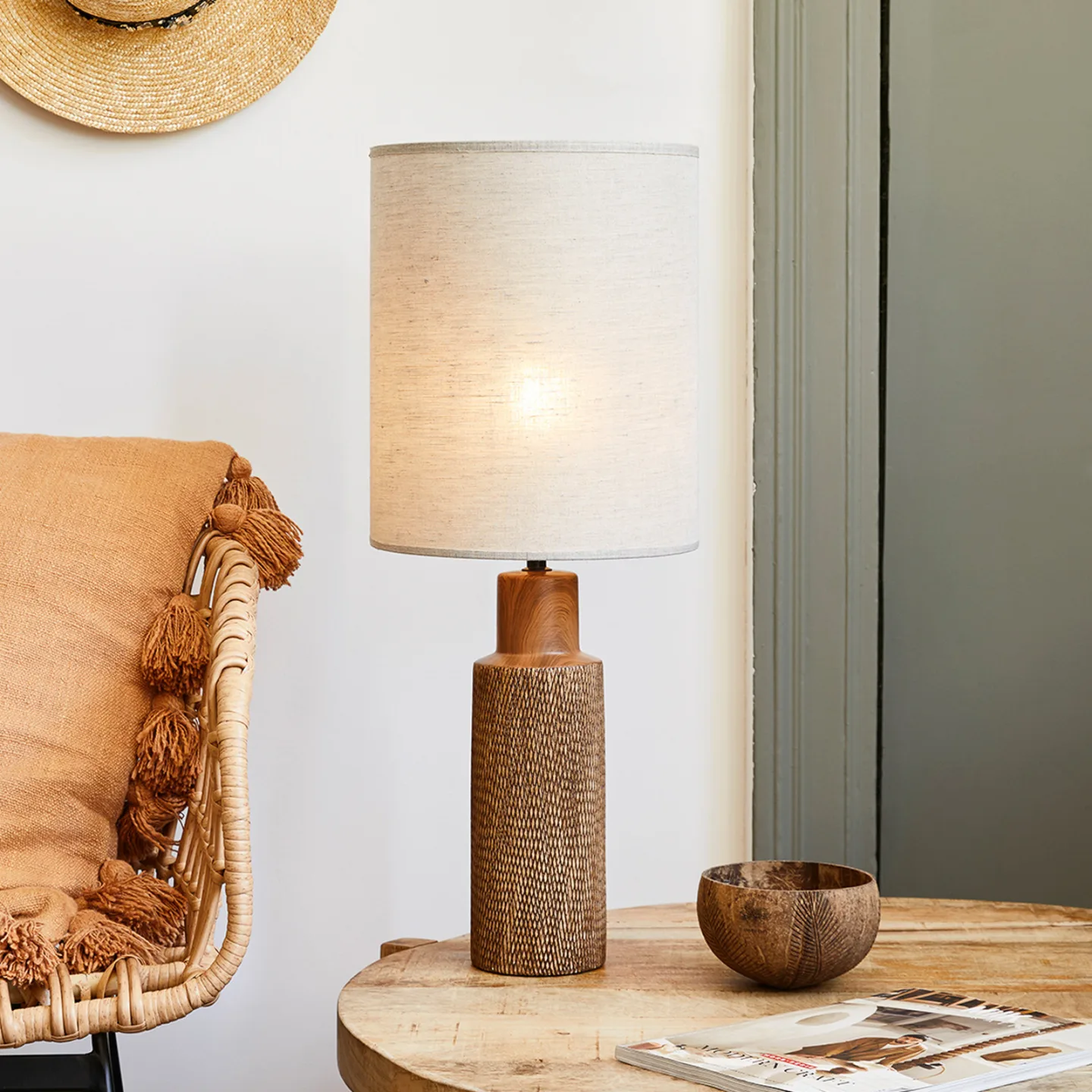 Santal Tischleuchte beige/braun Höhe 63 cm - Corep SAS - Wohnzimmer - Keramik - Mit Schirm