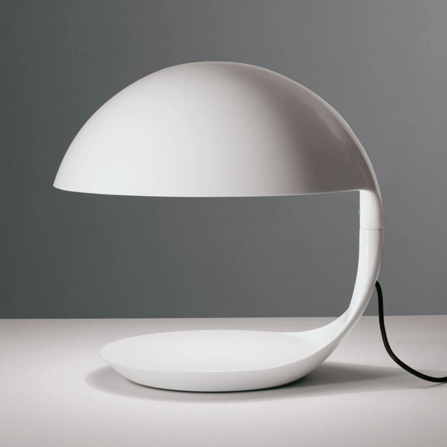 Cobra Tischleuchte Weiß - Martinelli Luce - Wohnzimmer - Design - Kunststoff