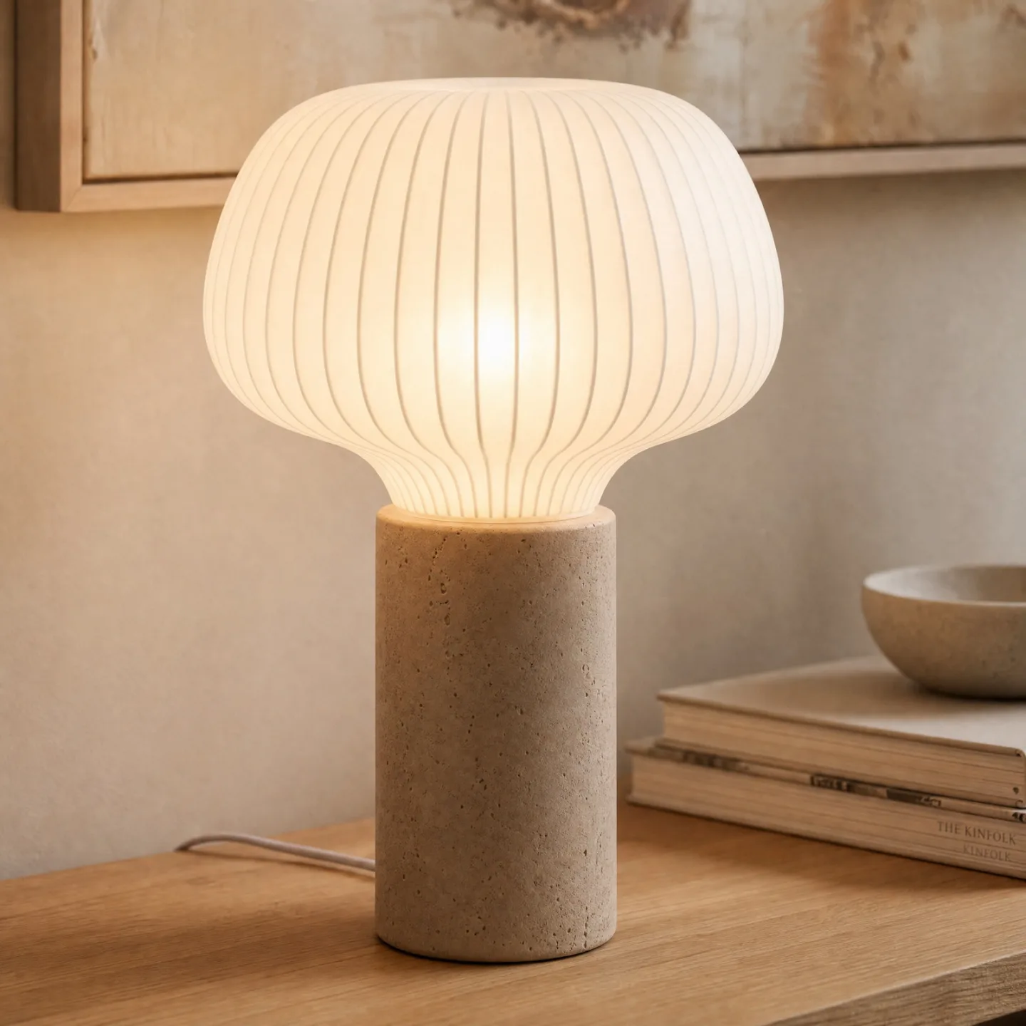 Eloise bordslampa, textil/betong, E27, vit, höjd 42 cm – Lucande - Vardagsrum - Skandinavisk - Tyg / textil - Med en ljuskälla