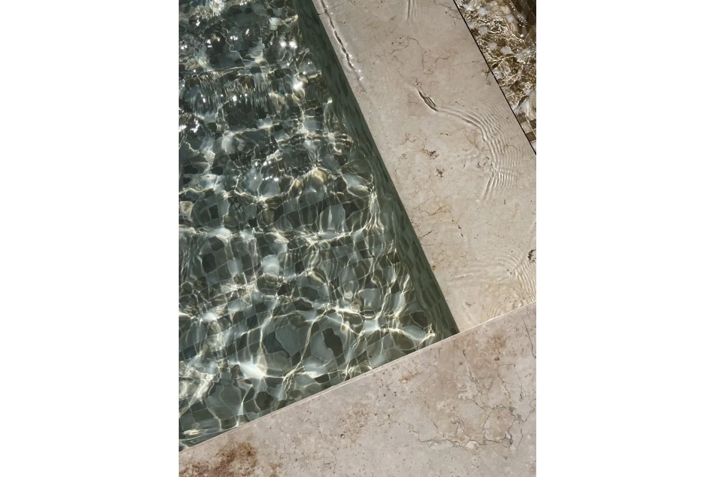 Poster Pool 70x100 cm - Beige