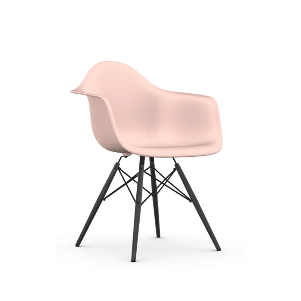 Vitra Eames Plastic Armchair RE DAW stol 41 pale rose-black maple