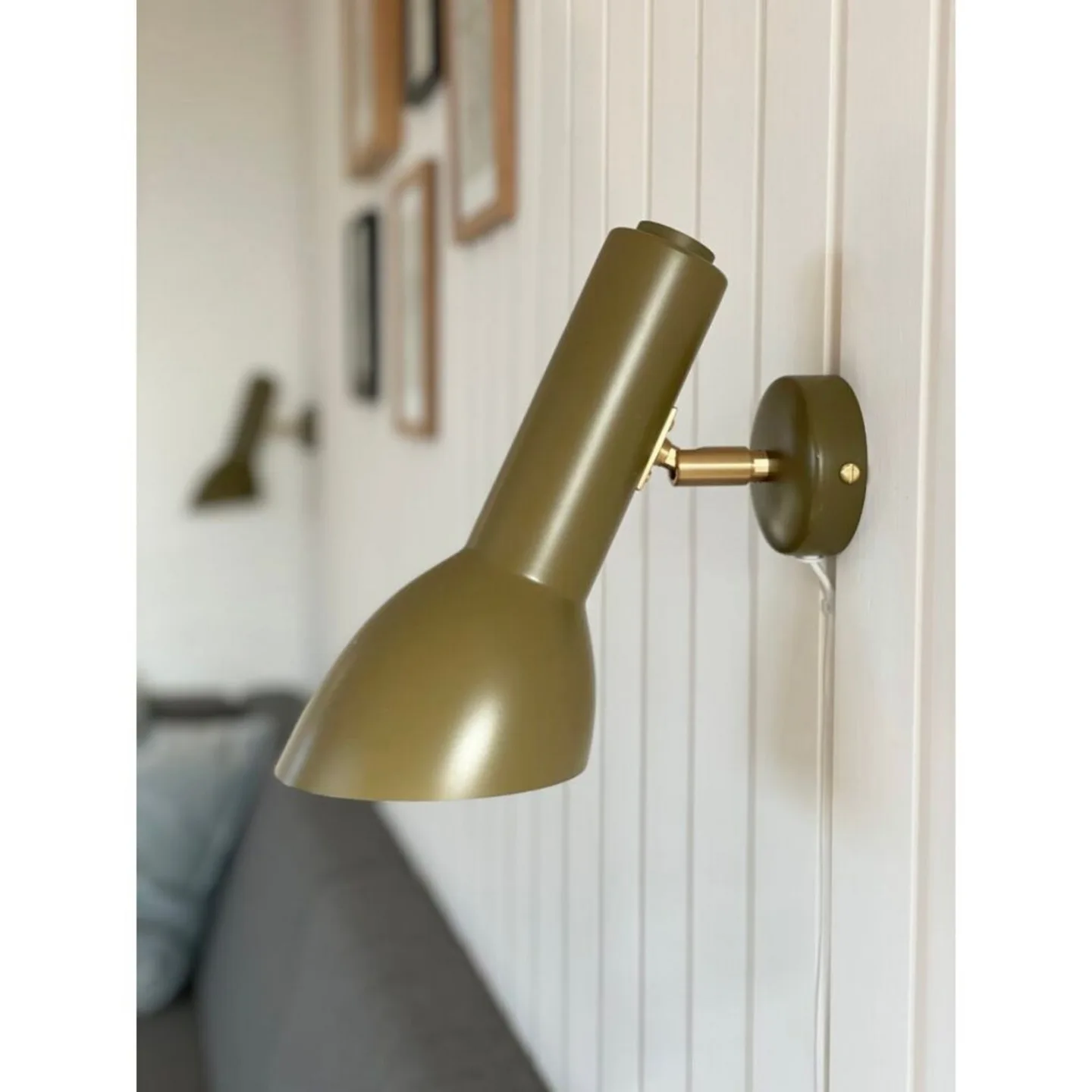 Oblique Vägglampa HW Brass/Olive Green - Cph Lighting - Vardagsrum - Aluminium