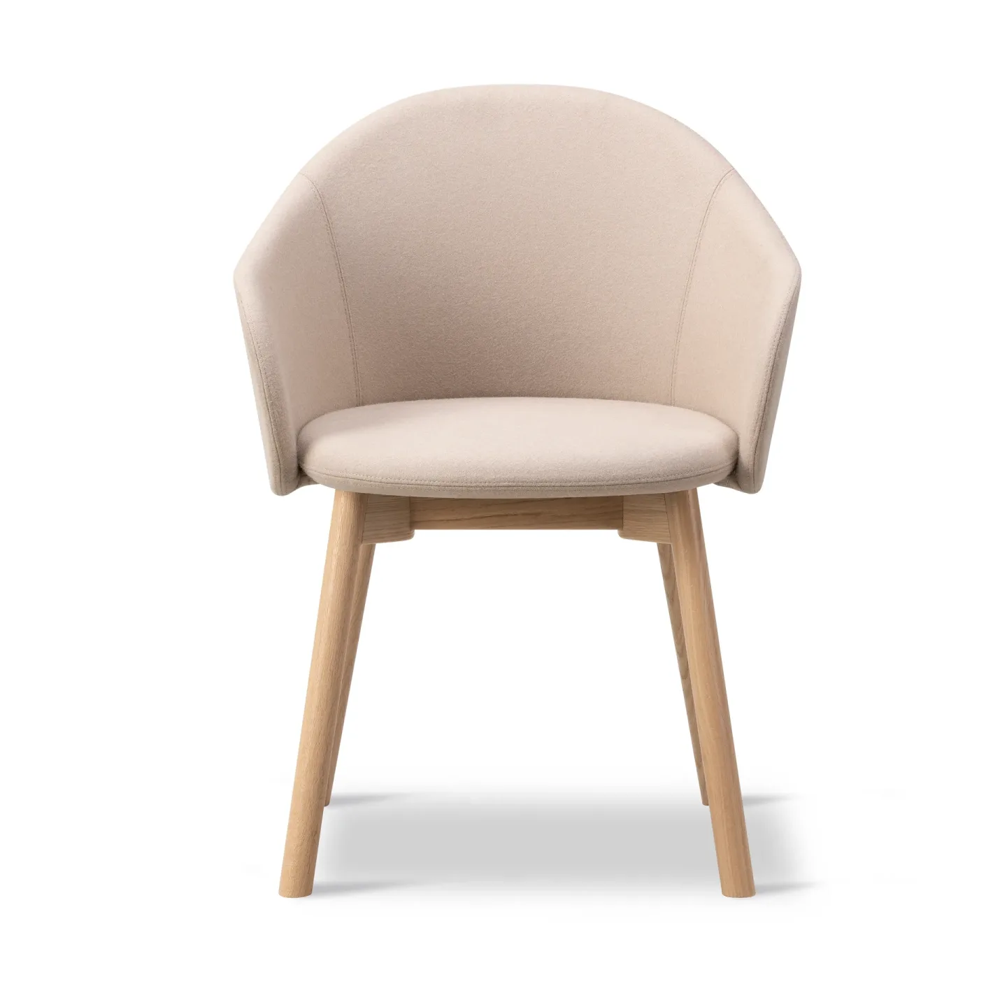 Fredericia Furniture Gomo Armchair karmstol wood base Blazer CUZ47 Fairfield-lackerad ek