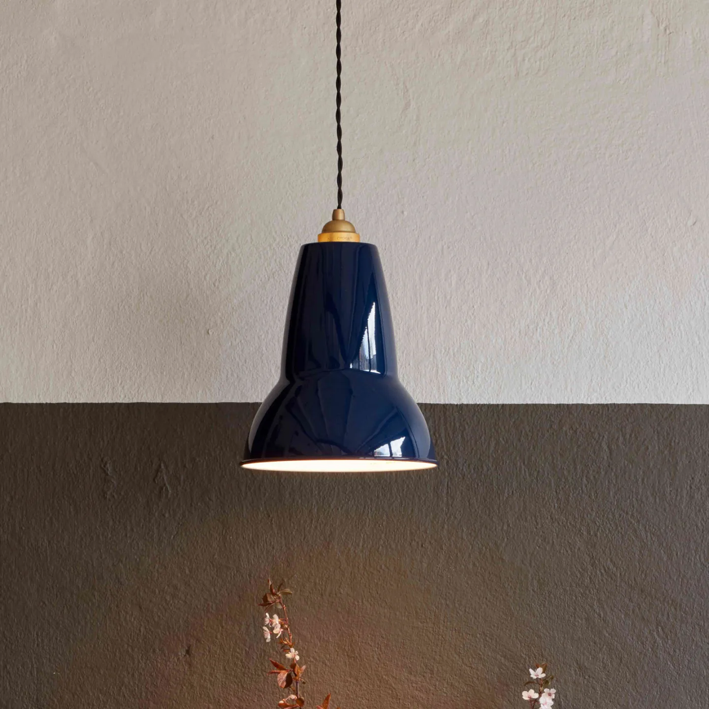 Original 1227 Brass Midi hængelampe, blå - Anglepoise - Stue - Design - Metal - Med én lyskilde