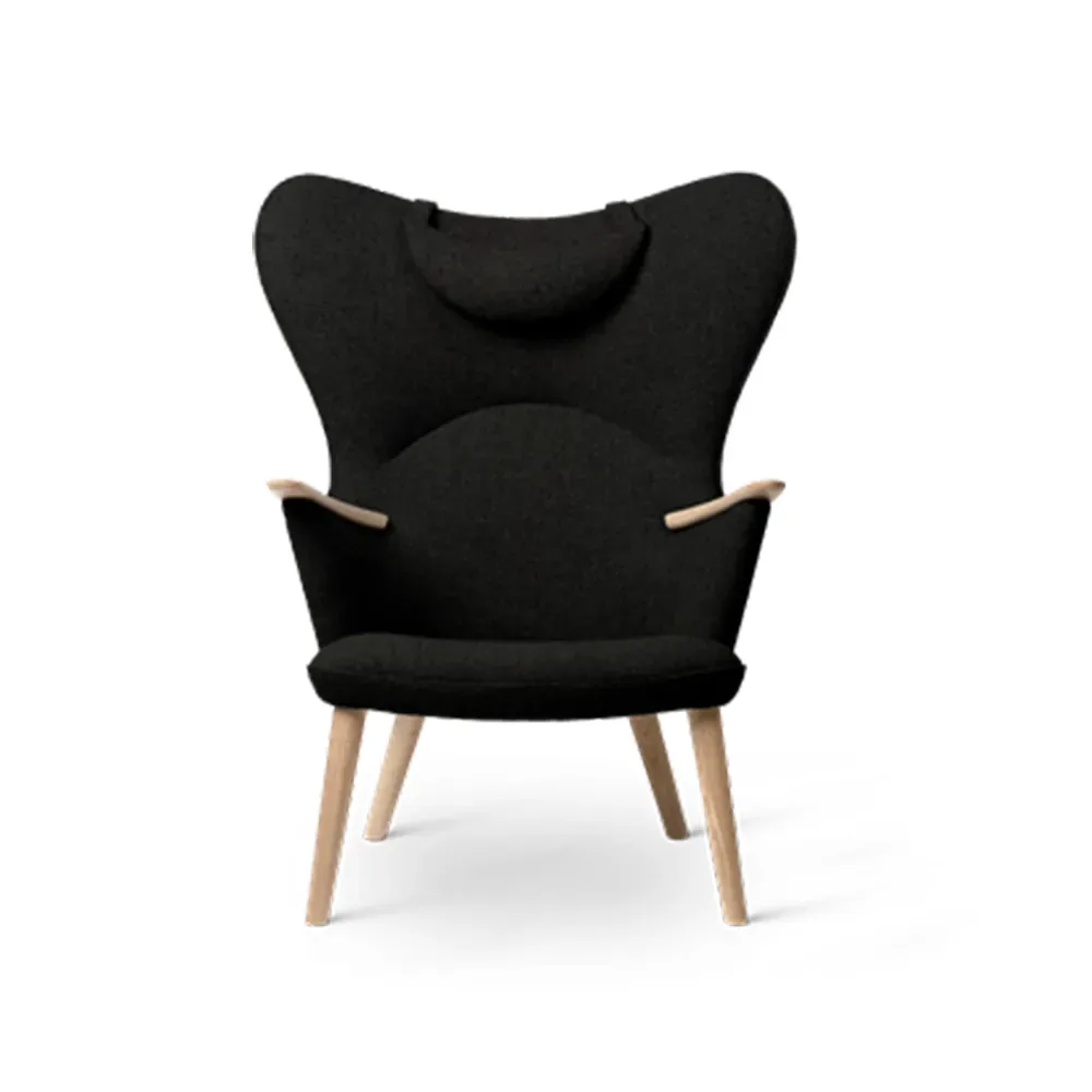 Carl Hansen & Søn CH78 Mama Bear fåtölj Fiord 991 tyg-såpad ek
