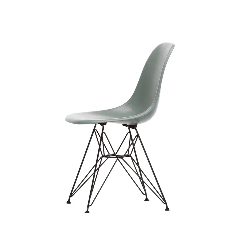 Vitra Eames Fiberglass Side Chair DSR stol Sea foam green-Dark basic