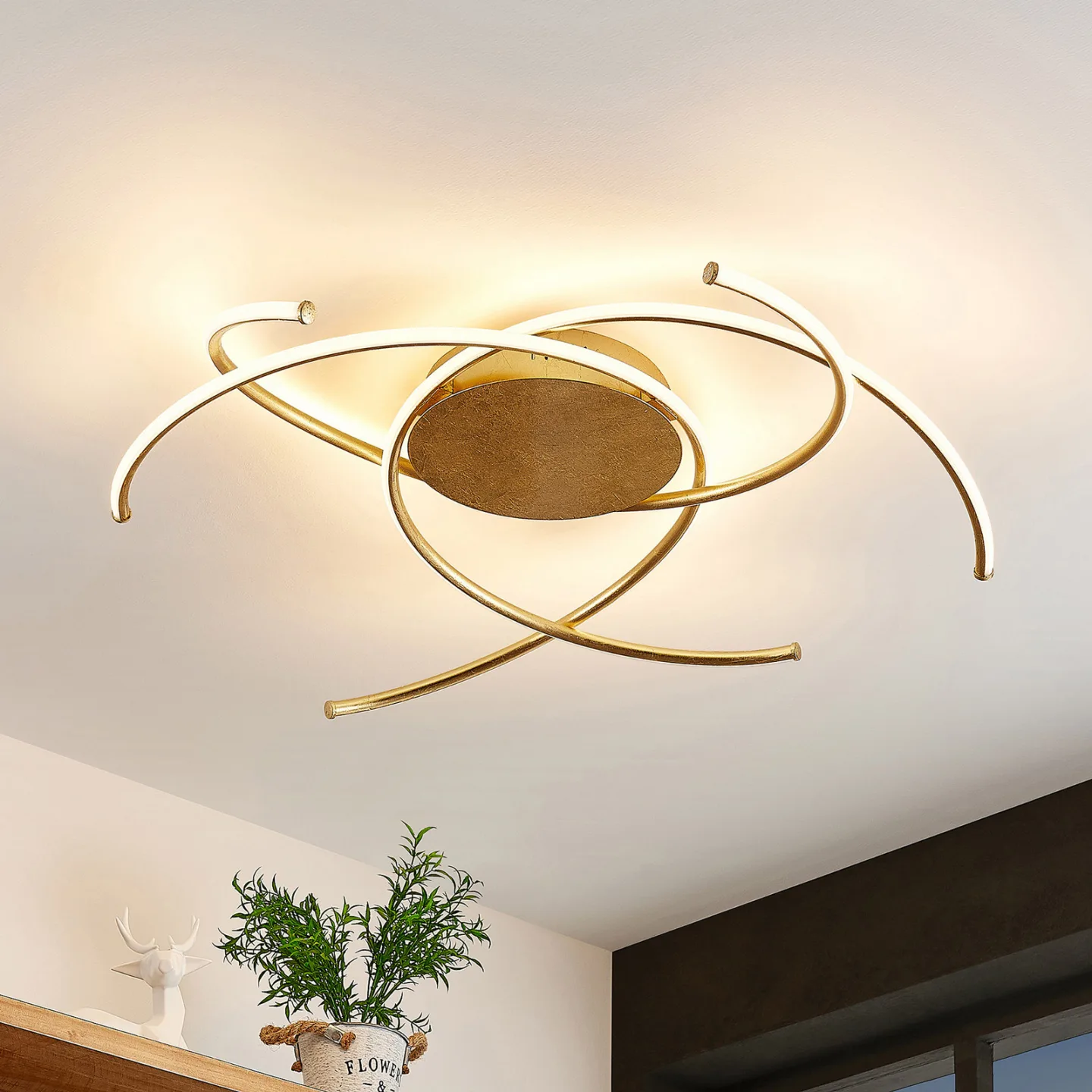 Yareli LED Loftlampe Gold - Lindby - Stue - Moderne - Metal - Med flere lyskilder