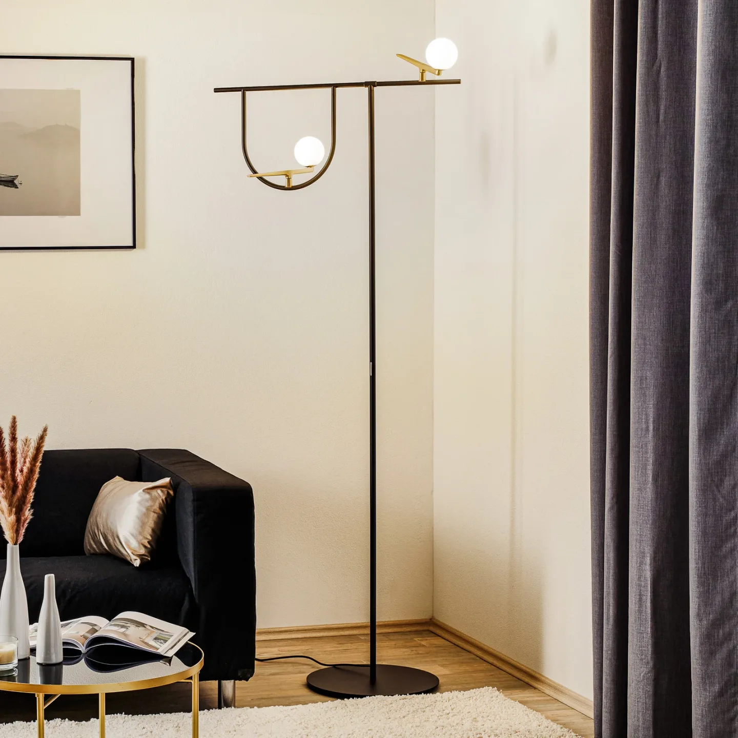 Yanzi F Gulvlampe - Artemide - Stue - Design - Metal - Med flere lyskilder