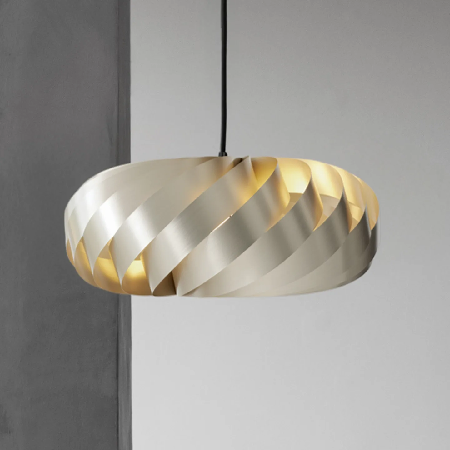 TR5 Pendel Ø60 Aluminium Gold - Tom Rossau - Stue