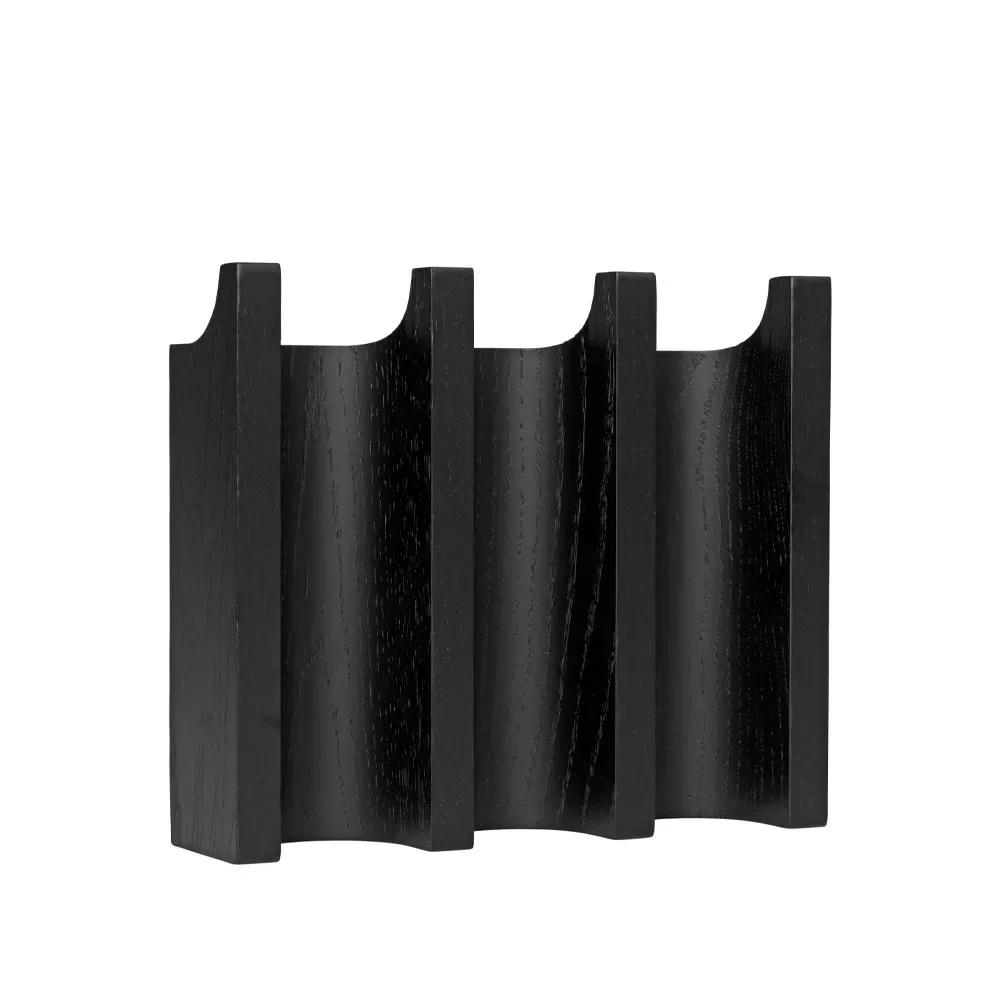 Kristina Dam Studio Column klädhängare Oak black lacquered