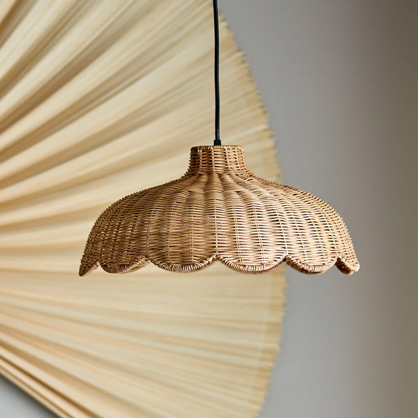 Pittu Hängelampe, natur, Ø42 cm, Rattan, E27 - Bloomingville - Küche - Landhaus / Rustikal - Holz - Einflammig