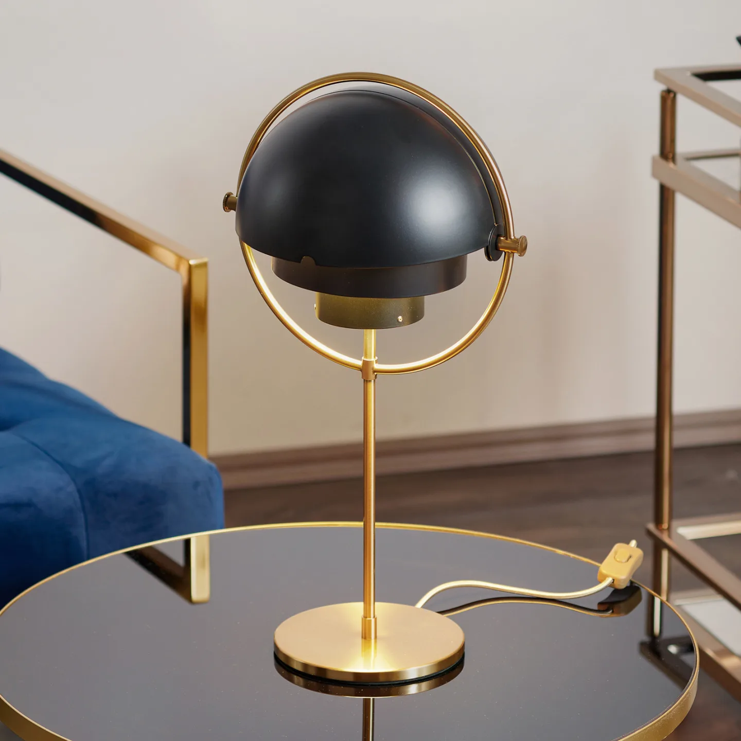 Multi-Lite Bordlampe Brass/Black - GUBI - Stue - Design - Metal - Med skærm
