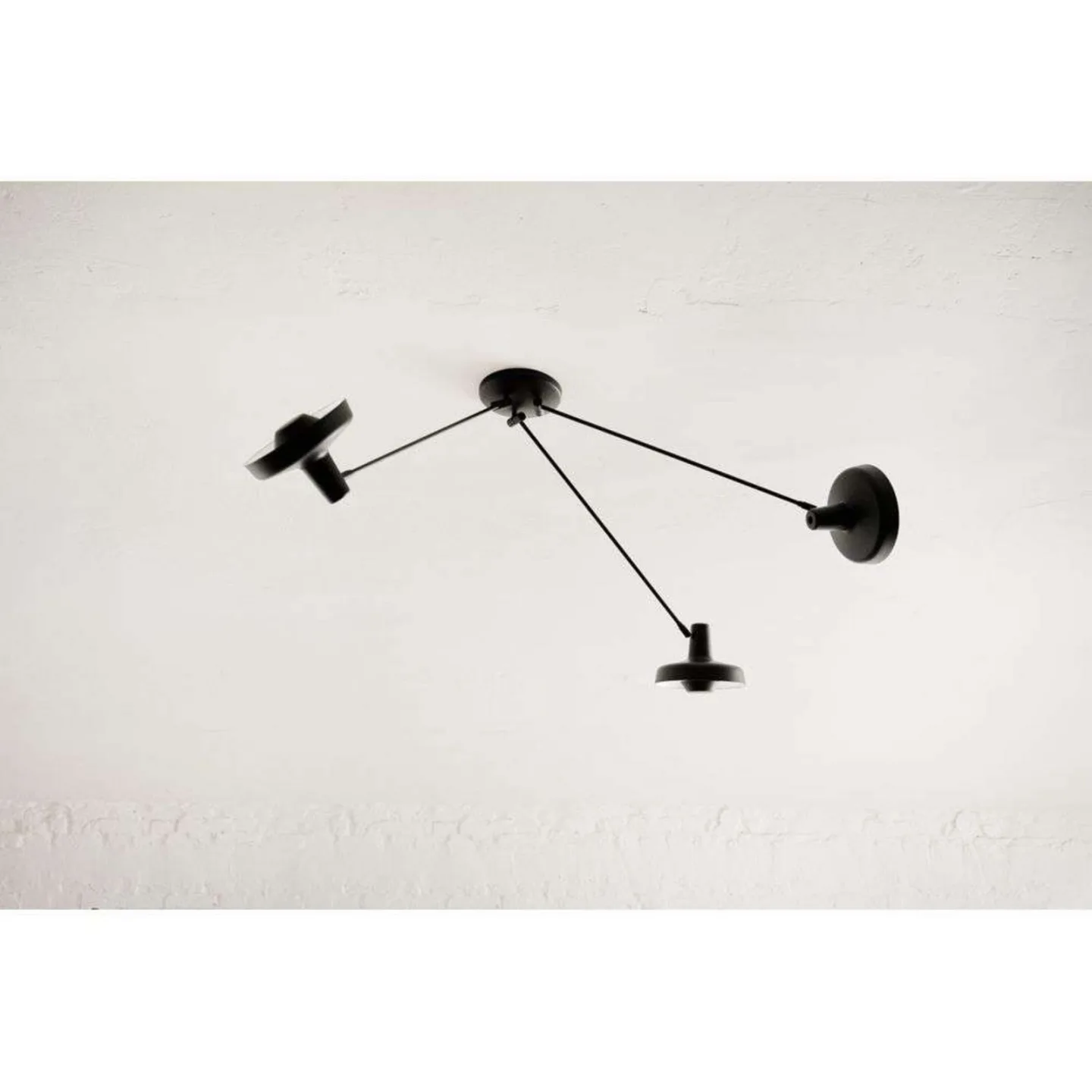 Arigato Palace Triple Plafond Black - Grupa - Kök - Aluminium