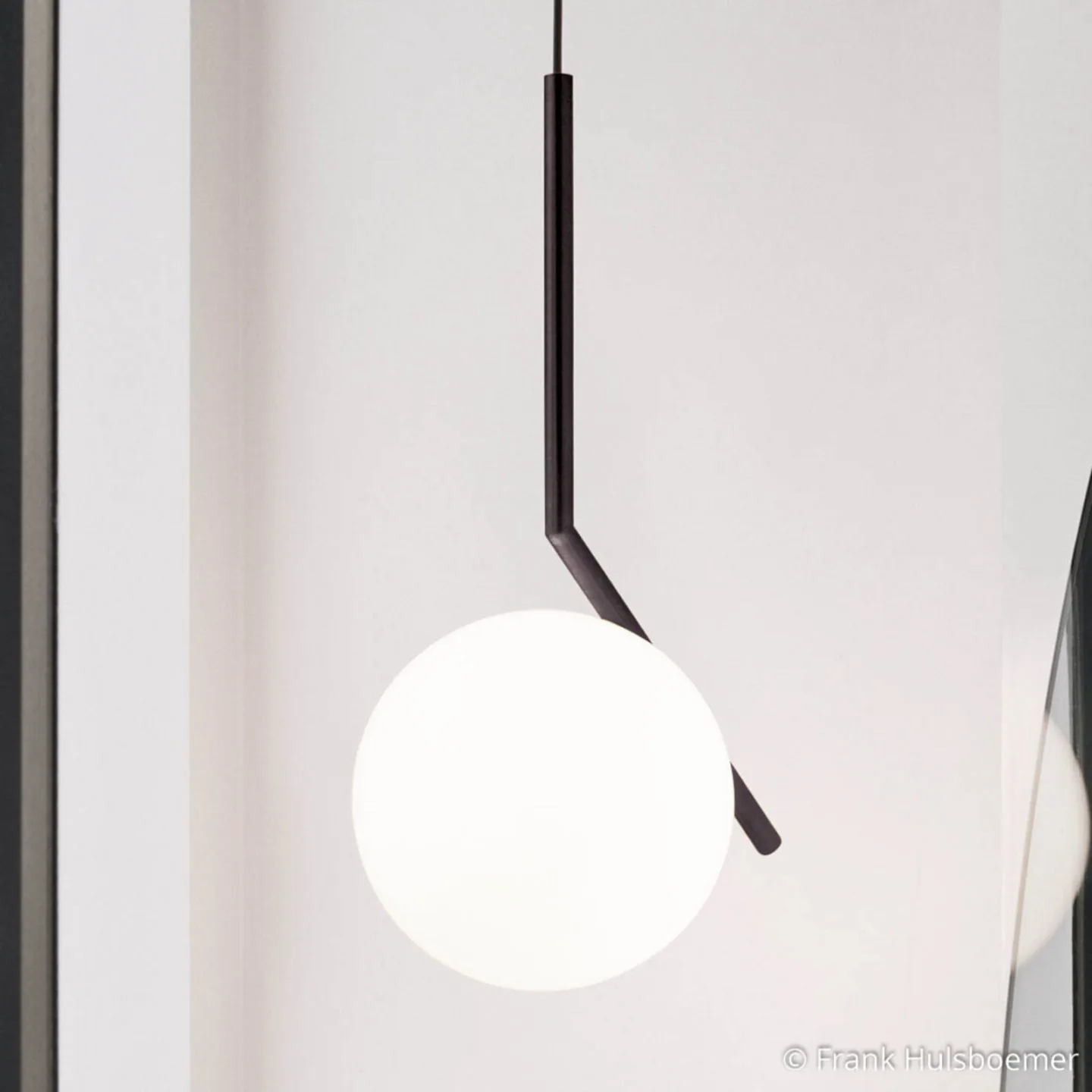 IC S2 pendellampe Matt Svart - FLOS - Stue - Design - Glass - Kule