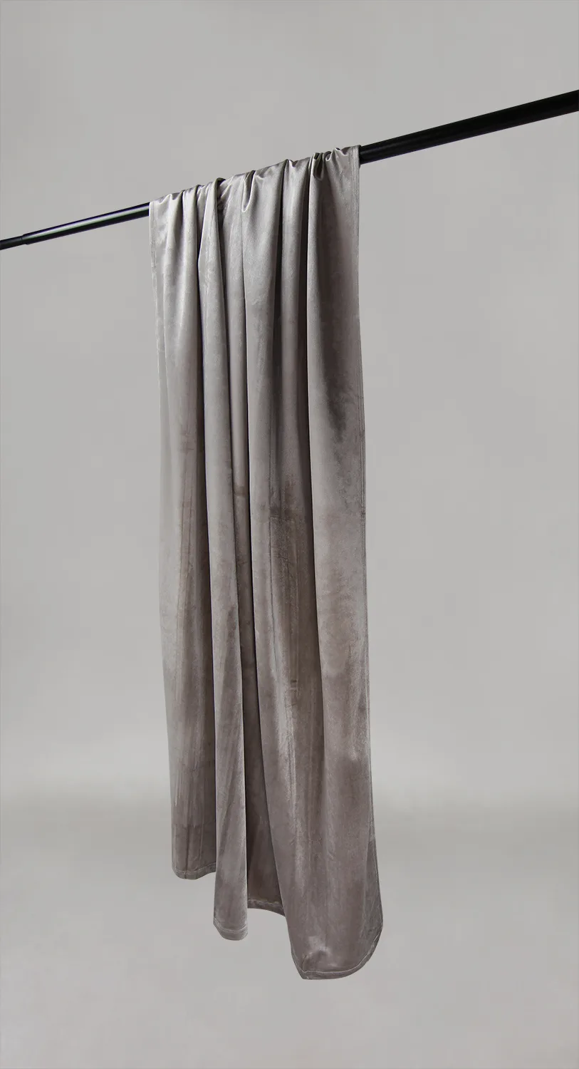 Gardiner - Fløyelsgardiner Marlyn (lysegrå) (Størrelse: 130 x 250 cm)