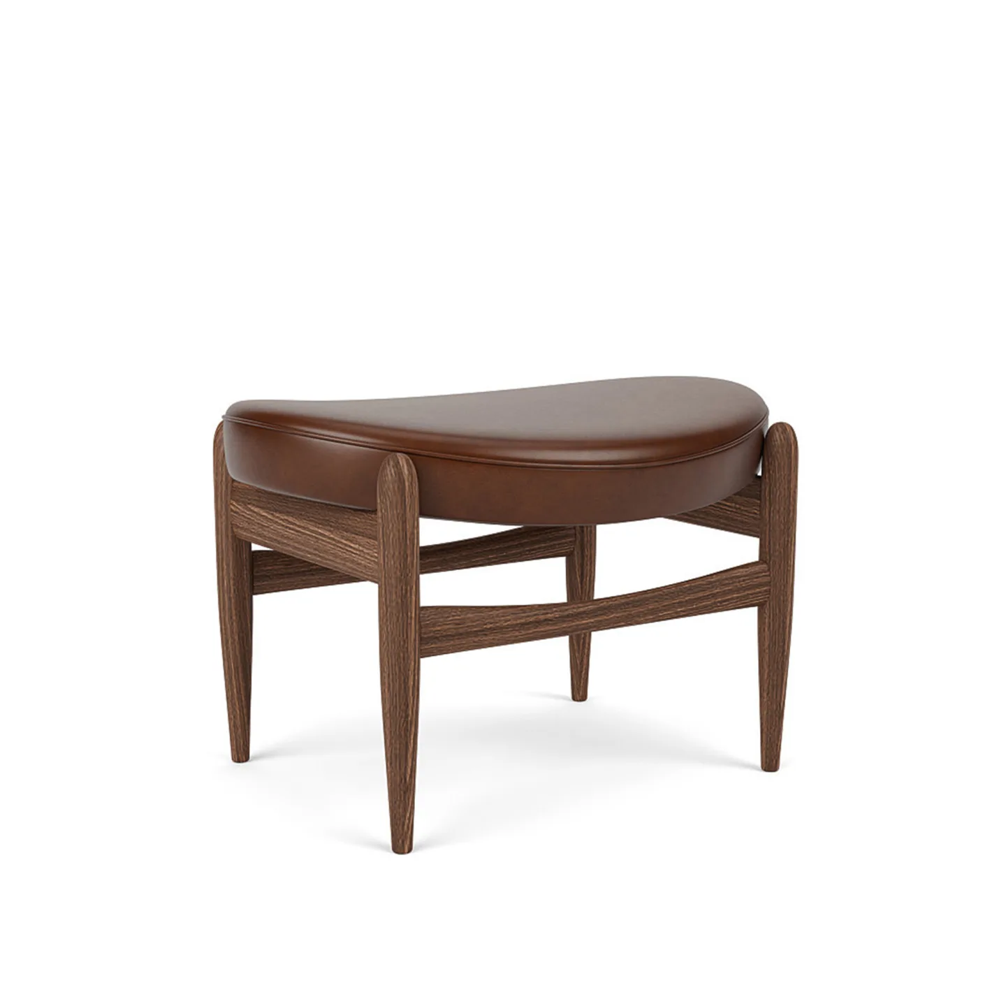 Audo Copenhagen - Elizabeth Ottoman Walnut / Dakar 0329 - Fotpallar - Ib Kofod-Larsen - Brun - Trä/Textilmaterial/Skum