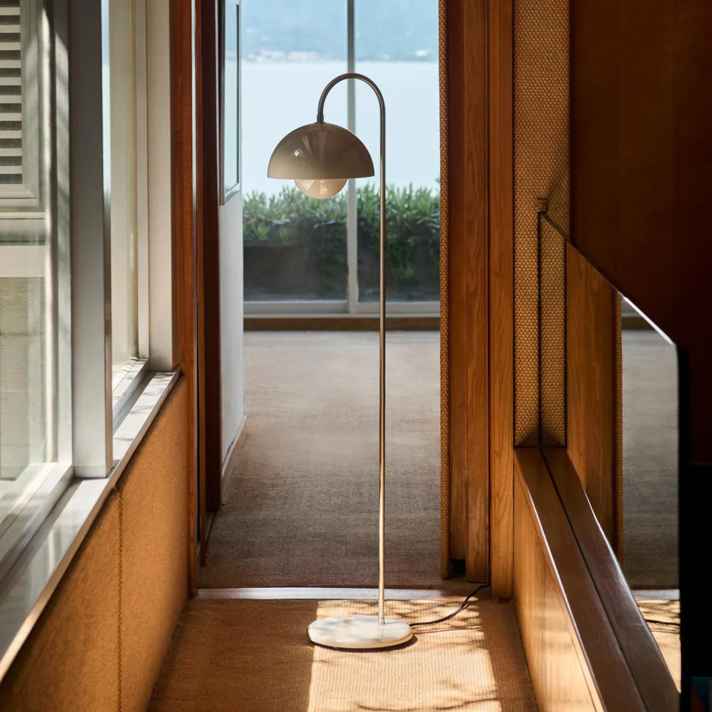 &Tradition Flowerpot VP12 golvlampa Grey beige
