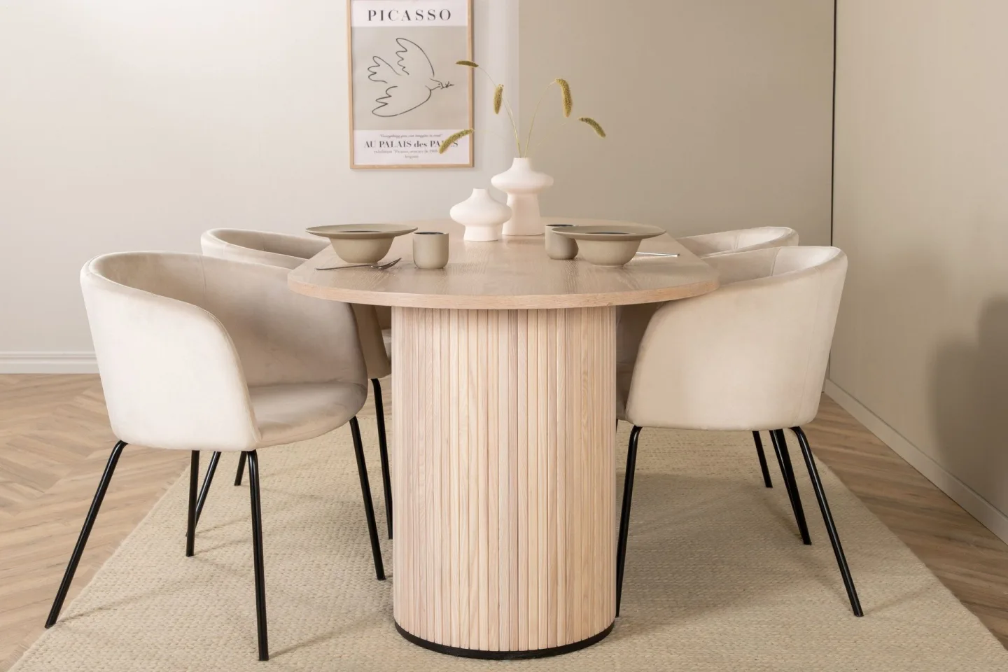 Bianca Matgrupp 200 cm Oval med 4 Berit stolar - Beige