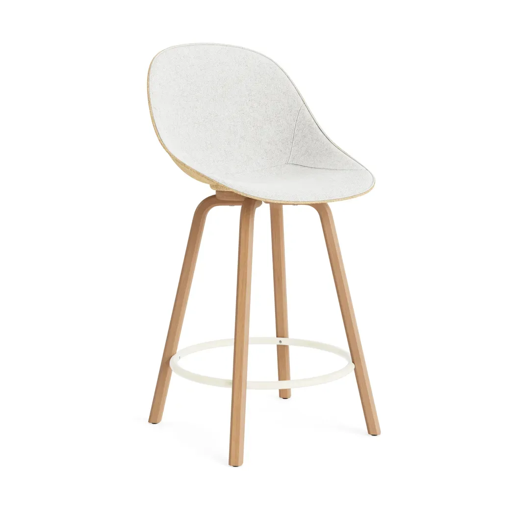 Normann Copenhagen Mat Bar Chair Barhocker mit Vorderpolsterung, 65 cm Hallingdal 110-hemp-beech-cream steel