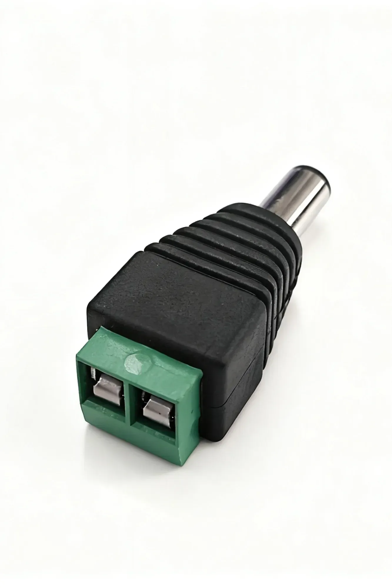 Adapter 4 Anschlüsse bei rund 5.5 mm
