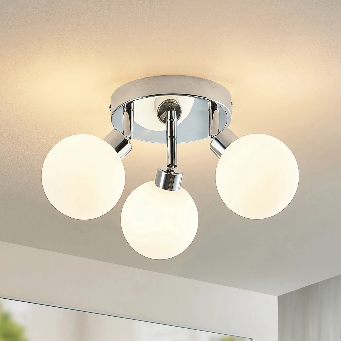 Zaniba 3 Round Loftlampe Chrome - Lindby - Stue - Moderne - Metal - Med flere lyskilder