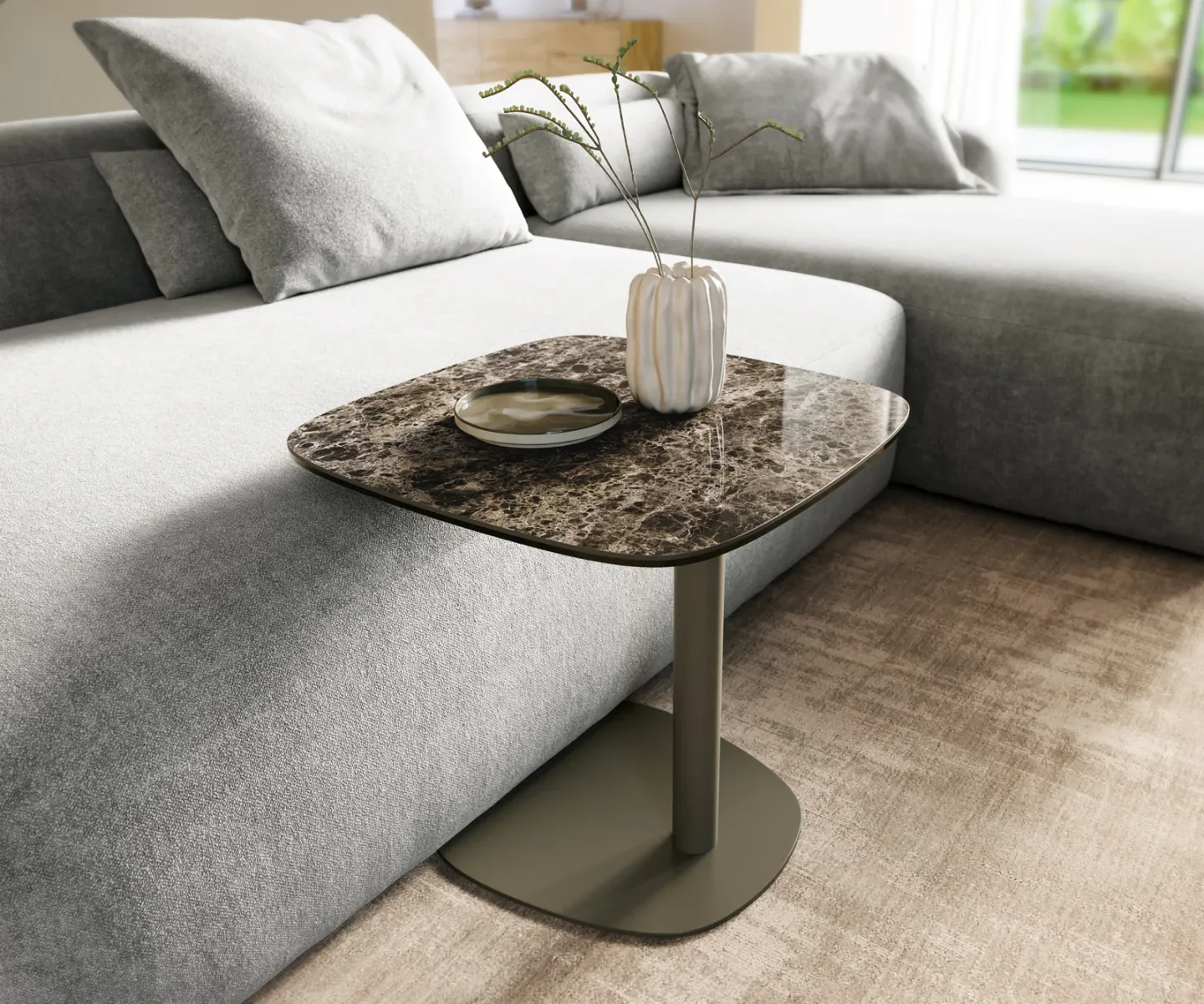 Beistelltisch Edge Boot 50x50 cm Keramik Emperador Extra Lucidato Dunkelbraun Eleny Metall Effektfinish Titan