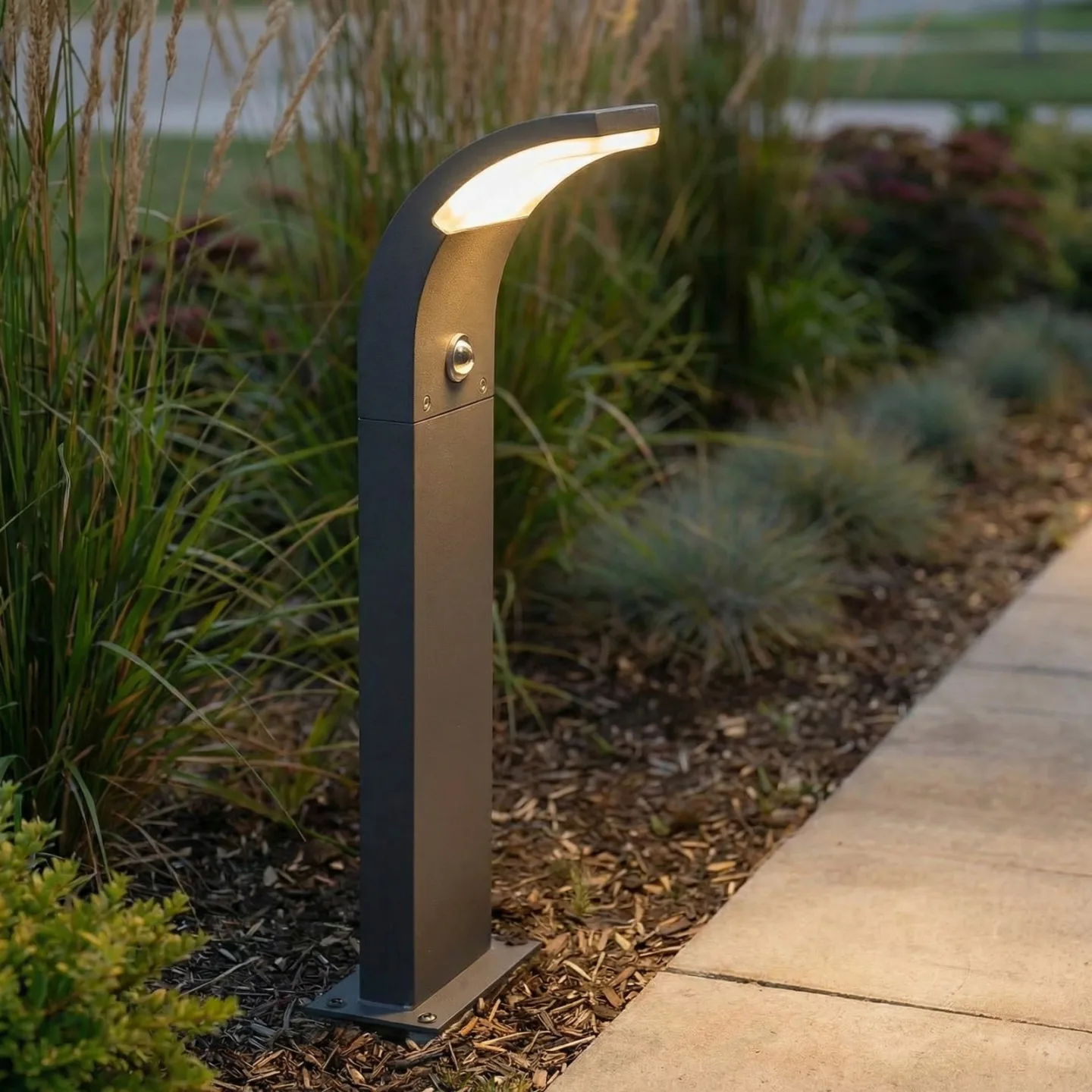 Timm Außen Gartenleuchte w/Sensor Graphite - Lucande - Terrasse - Modern - Aluminium - Einflammig